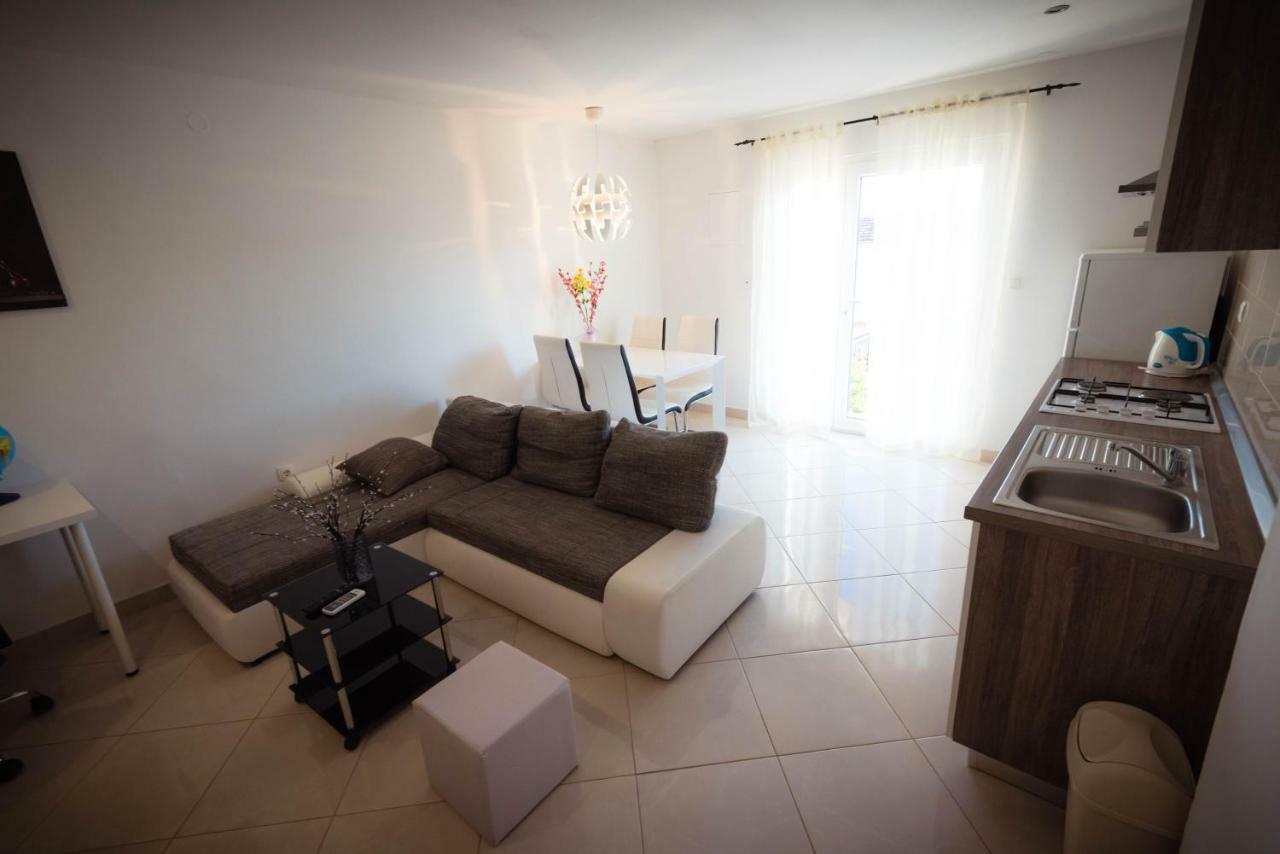 Apartments Nakic Šibenik Екстериор снимка